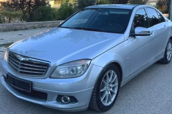 Cars for sale in Fier, Mercedes-Benz, 2008 Benzine,Kambio Manual Payment 4,499  Euro.