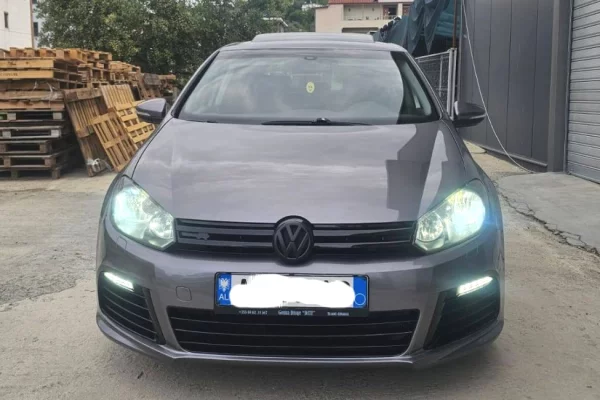 Auto in Vendita a Durazzo, Volkswagen, 2010 Diesel,Kambio Automatik Pagamento 6,300  Euro.