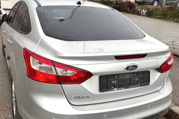 Auto in Vendita a Tirana, Ford, 2013 Diesel,Kambio Automatik Pagamento 5,000  Euro.