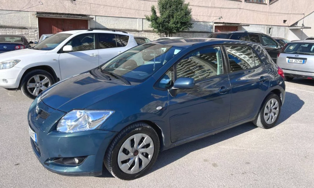 Cars For Sale In Vlora, Toyota, 2007 Diesel,Kambio Manual Payment 350,