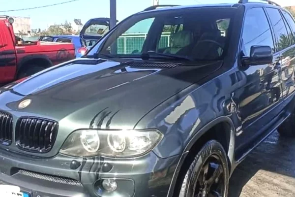 Makina ne shitje ne Tirane - 5,500 Euro