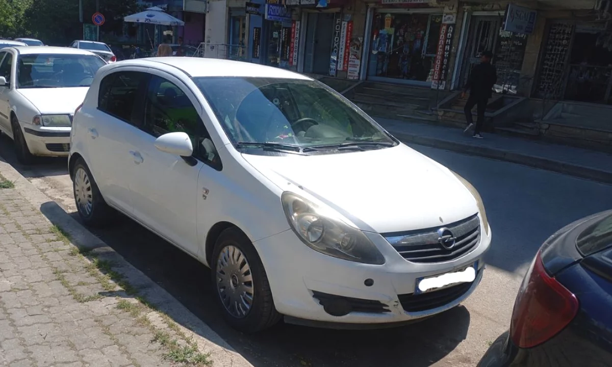Cars For Sale In Tirana, Opel, 2010 Gasoline-gas,Kambio Manual Payment