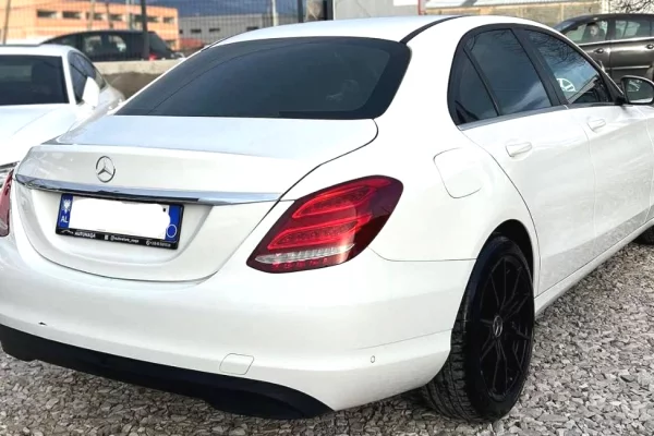Cars for sale in Durres, Mercedes-Benz, 2016 Diesel,Kambio Automatik Payment 9,900  Euro.