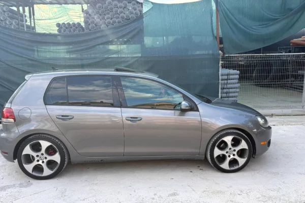 Cars for sale in Durres, Volkswagen, 2011 gasoline-gas,Kambio Automatik Payment 6,200  Euro.