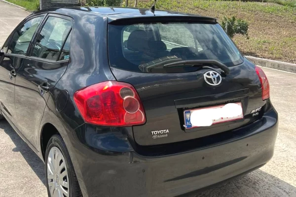 Cars for sale in Elbasan, Toyota, 2008 Diesel,Kambio Automatik Payment 5,500  Euro.