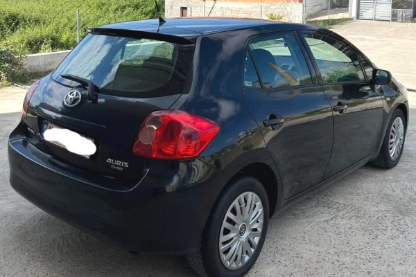 Cars for sale in Elbasan, Toyota, 2008 Diesel,Kambio Automatik Payment 5,500  Euro.