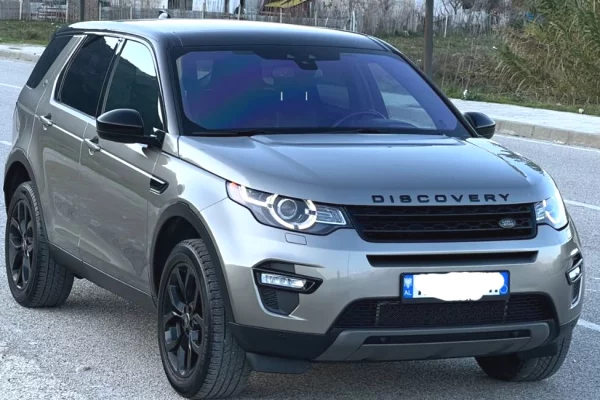 Makina ne shitje ne Tirane, Land Rover, 2017 Benzine,Kambio Automatik Pagesa 11,200  Euro.