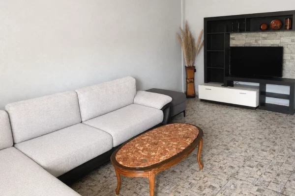 🏡 Apartament 2+1 me Qira prane Ktheses se Kamzes ✨