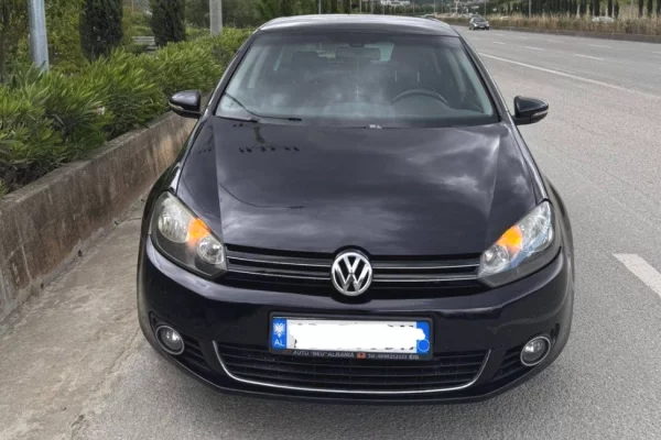 Auto in Vendita a Tirana, Volkswagen, 2012 Diesel,Kambio Manual Pagamento 4,600  Euro.