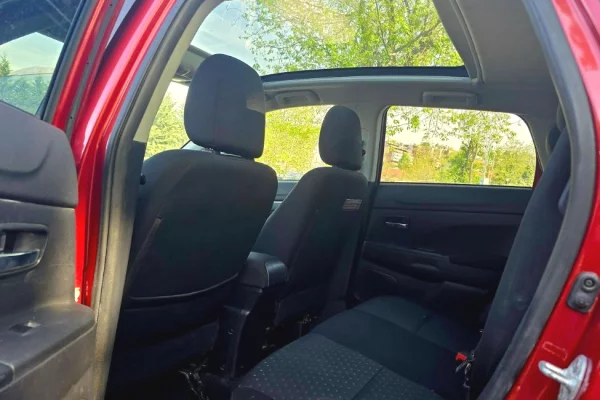 Auto in Vendita a Tirana, Mitsubishi, 2013 Benzine,Kambio Automatik Pagamento 5,300  Euro.