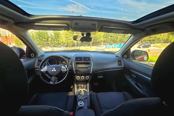 Auto in Vendita a Tirana, Mitsubishi, 2013 Benzine,Kambio Automatik Pagamento 5,300  Euro.