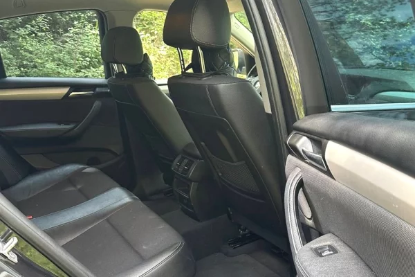 Auto in Vendita a Pristina, BMW, 2015 Diesel,Kambio Automatik Pagamento 22,500  Euro.