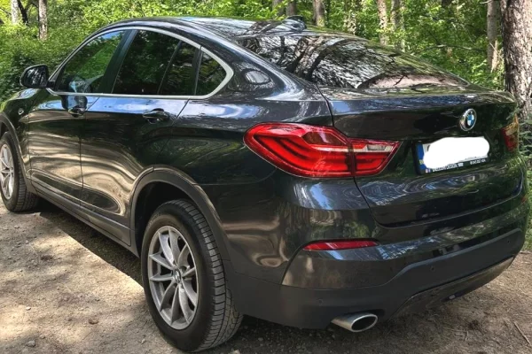 Auto in Vendita a Pristina, BMW, 2015 Diesel,Kambio Automatik Pagamento 22,500  Euro.