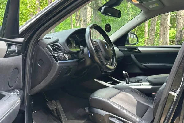 Auto in Vendita a Pristina, BMW, 2015 Diesel,Kambio Automatik Pagamento 22,500  Euro.