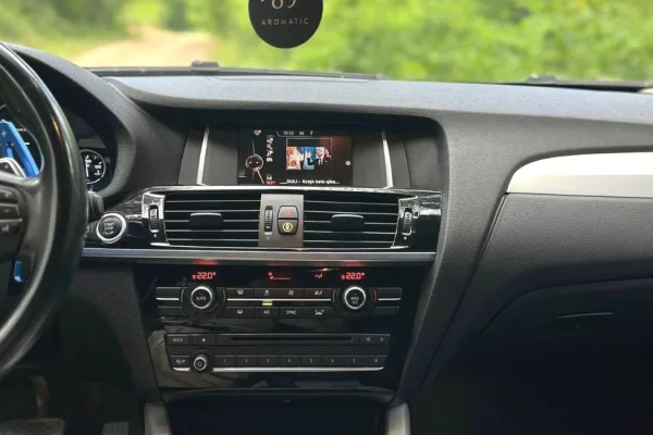 Auto in Vendita a Pristina, BMW, 2015 Diesel,Kambio Automatik Pagamento 22,500  Euro.