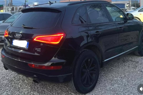 Makina ne shitje ne Durres, Audi, 2013 Benzine,Kambio Automatik Pagesa 6,900  Euro.