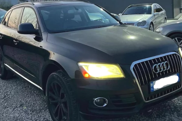 Makina ne shitje ne Durres, Audi, 2013 Benzine,Kambio Automatik Pagesa 6,900  Euro.