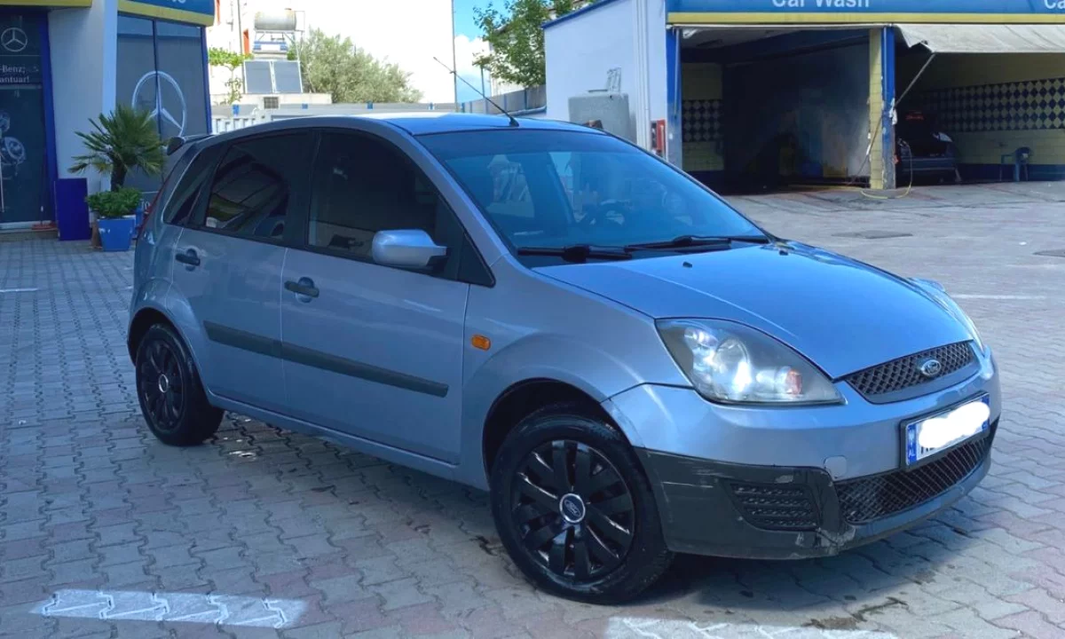 Makina ne shitje ne Tirane, Ford, 2007 Diesel,Kambio Manual Pagesa 1,850  Euro.