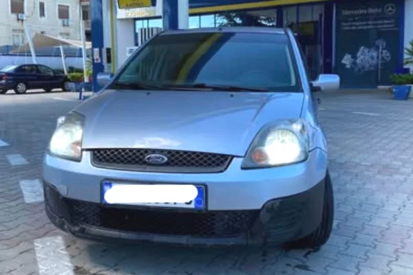 Makina ne shitje ne Tirane, Ford, 2007 Diesel,Kambio Manual Pagesa 1,850  Euro.
