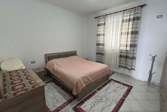 Casa privata/Indipendente in affitto a Tirana 2+1, Arredato