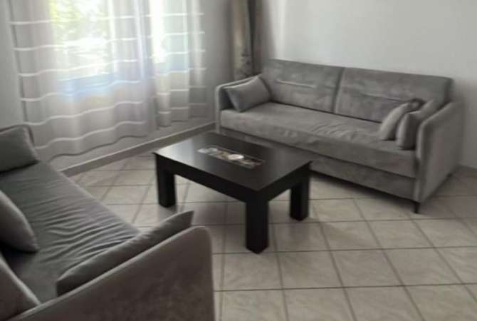 Casa privata/Indipendente in affitto a Tirana 2+1, Arredato