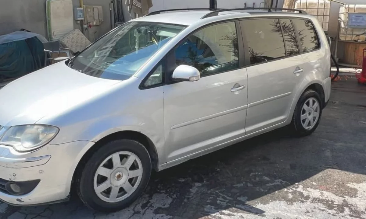 Cars for sale in Durres, Volkswagen, 2008 Diesel,Kambio Manual Payment 2,500  Euro.