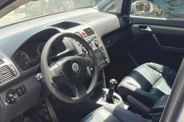 Cars for sale in Durres, Volkswagen, 2008 Diesel,Kambio Manual Payment 2,500  Euro.