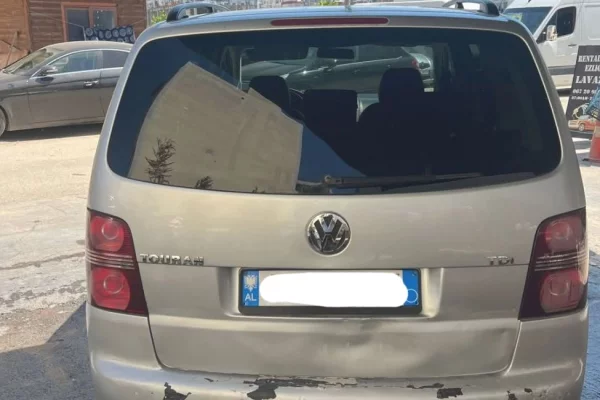 Cars for sale in Durres, Volkswagen, 2008 Diesel,Kambio Manual Payment 2,500  Euro.