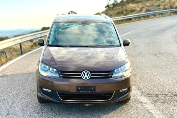 Makina ne shitje ne Elbasan, Volkswagen, 2011 gasoline-gas,Kambio Manual Pagesa 8,500  Euro.