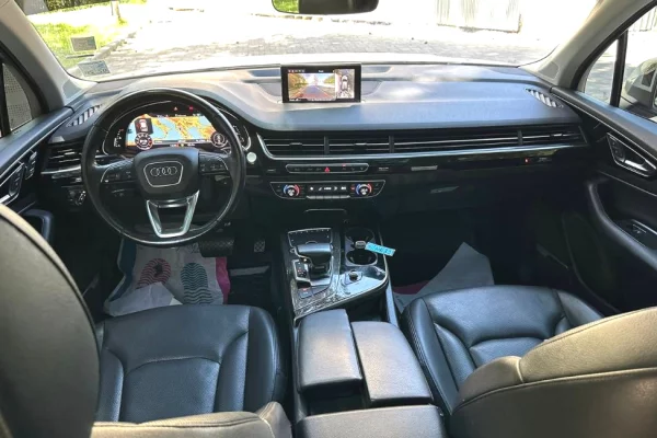 Makina ne shitje ne Tirane, Audi, 2017 Benzine,Kambio Automatik Pagesa 16,000  Euro.