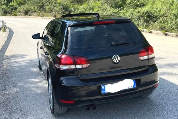 Makina ne shitje ne Elbasan, Volkswagen, 2010 Diesel,Kambio Manual Pagesa 6,500  Euro.