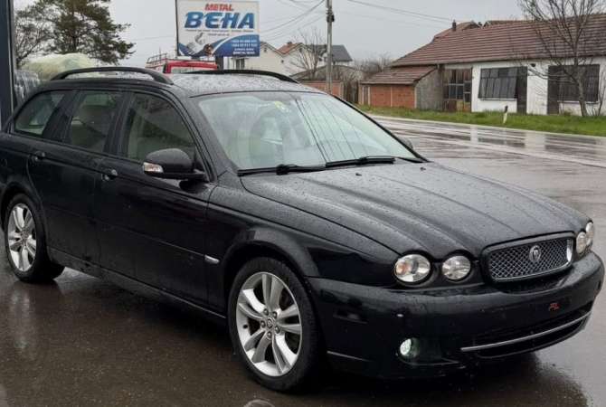 Makina ne shitje ne Prishtine - 1,800 Euro
