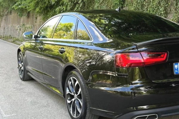 Makina ne shitje ne Tirane, Audi, 2016 Diesel,Kambio Automatik Pagesa 12,500  Euro.