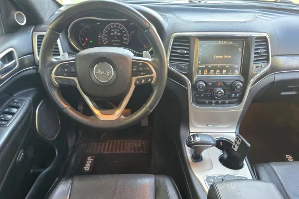Makina ne shitje ne Tirane, Jeep, 2014 Diesel,Kambio Automatik Pagesa 7,900  Euro.