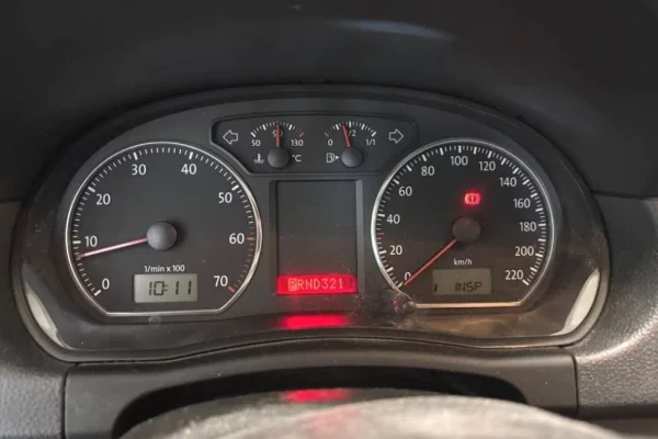 Makina ne shitje ne Elbasan, Volkswagen, 2009 gasoline-gas,Kambio Automatik Pagesa 4,399  Euro.