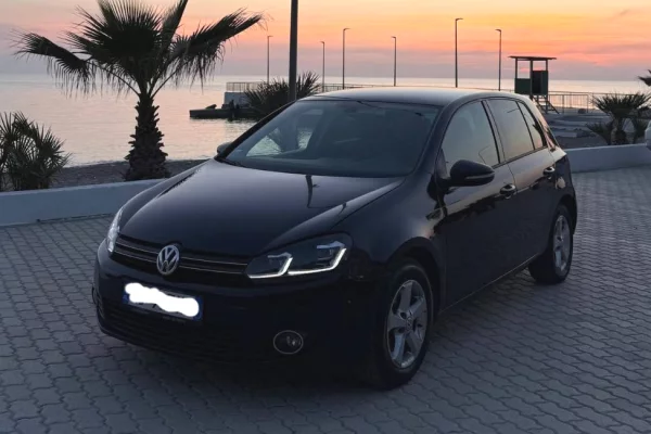 Makina ne shitje ne Tirane, Volkswagen, 2010 Benzine,Kambio Manual Pagesa 2,800  Euro.