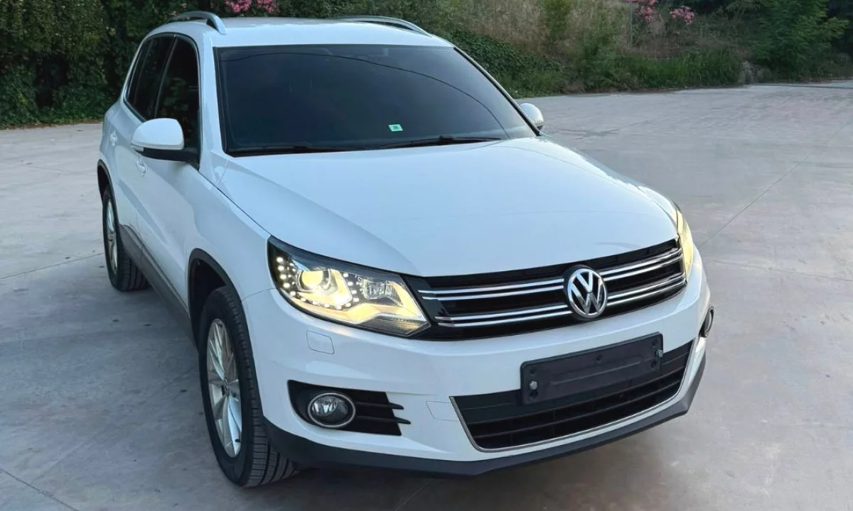 Makina ne shitje ne Shkoder, Volkswagen, 2013 Diesel,Kambio Automatik Pagesa 8,400  Euro.