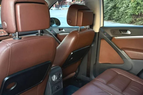 Makina ne shitje ne Shkoder, Volkswagen, 2013 Diesel,Kambio Automatik Pagesa 8,400  Euro.