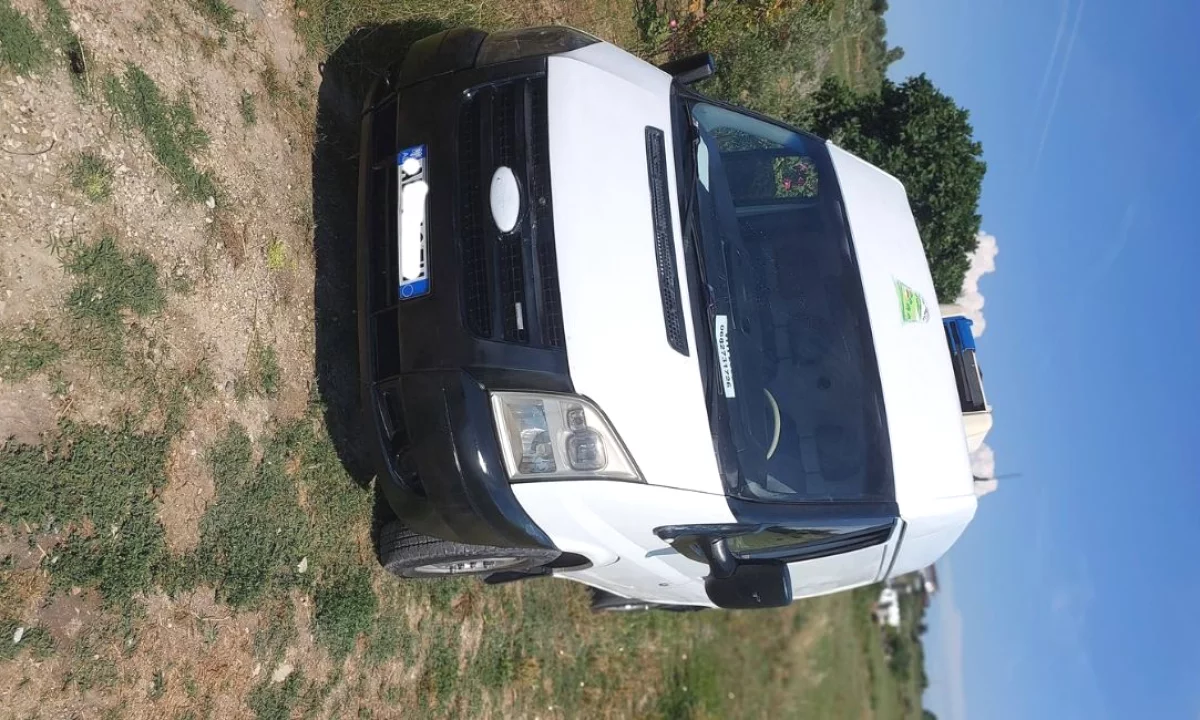 Makina ne shitje ne Tirane, Ford, 2008 Diesel,Kambio Manual Pagesa 4,500  Euro.