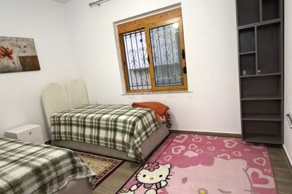 Shtepi me qera 2+1 ne Tirane - 500 Euro