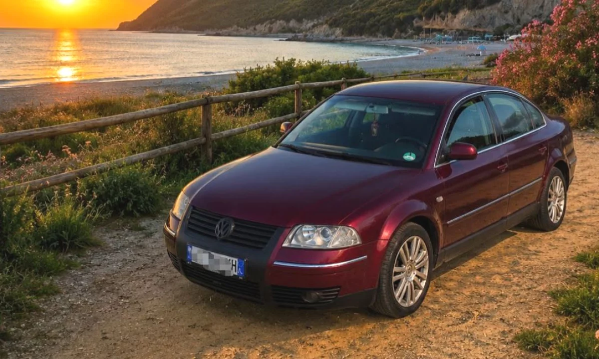 Makina ne shitje ne Tirane, Volkswagen, 2001 Diesel,Kambio Automatik Pagesa 2,000  Euro.