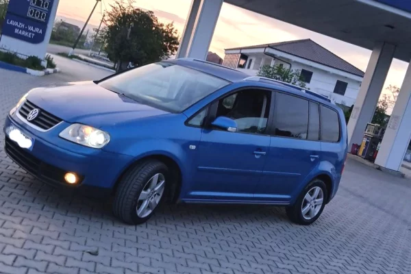 Makina ne shitje ne Durres - 3,700 Euro
