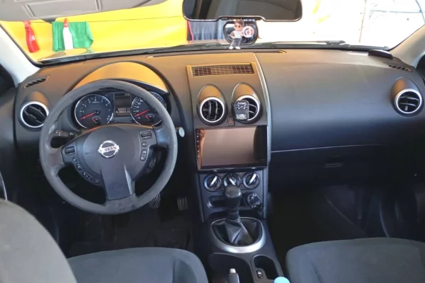 Makina ne shitje ne Fier, Nissan, 2011 gasoline-gas,Kambio Manual Pagesa 5,500  Euro.