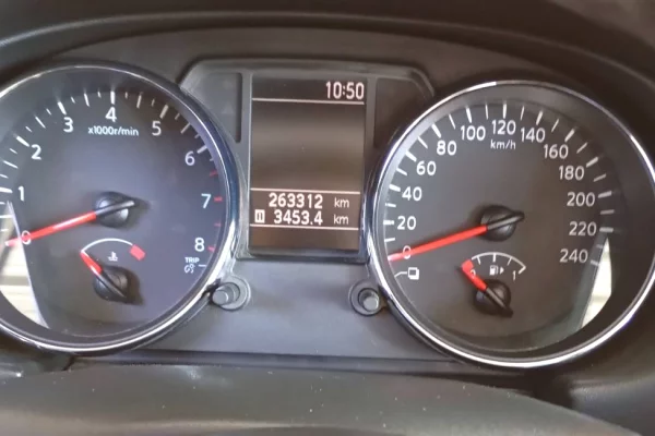 Makina ne shitje ne Fier, Nissan, 2011 gasoline-gas,Kambio Manual Pagesa 5,500  Euro.