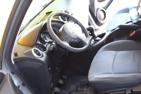 Makina ne shitje ne Fier, Nissan, 2011 gasoline-gas,Kambio Manual Pagesa 5,500  Euro.