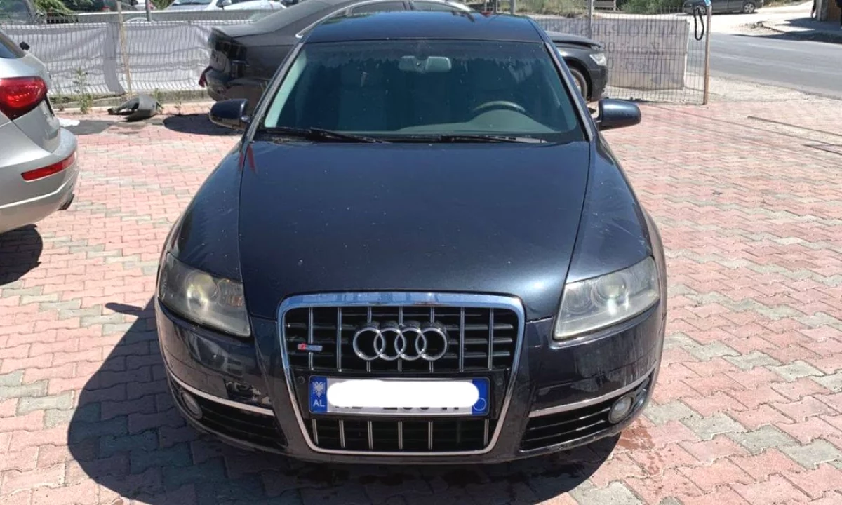 Makina ne shitje ne Tirane, Audi, 2007 Diesel,Kambio Automatik Pagesa 250,000  Leke.