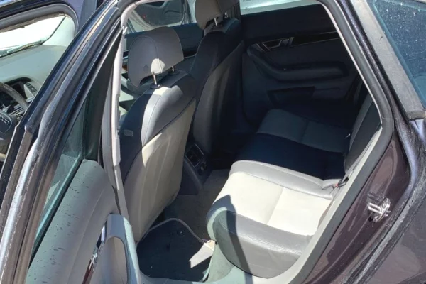 Makina ne shitje ne Tirane, Audi, 2007 Diesel,Kambio Automatik Pagesa 250,000  Leke.