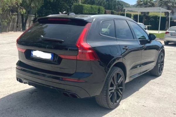 Makina ne shitje ne Durres, Volvo, 2019 Diesel,Kambio Automatik Pagesa 22,000  Euro.