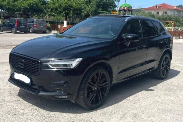 Makina ne shitje ne Durres, Volvo, 2019 Diesel,Kambio Automatik Pagesa 22,000  Euro.