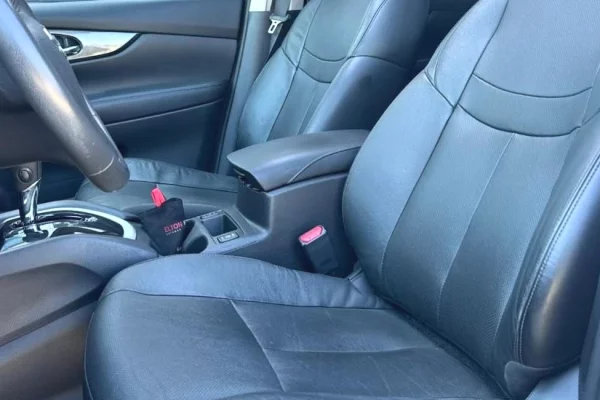 Makina ne shitje ne Tirane, Nissan, 2016 gasoline-gas,Kambio Automatik Pagesa 10,500  Euro.